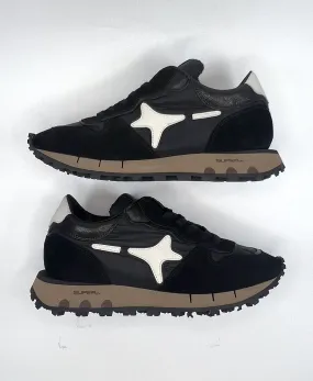 Sneakers Super Run in tessuto tecnico con inserti in suede nero| AMA BRAND